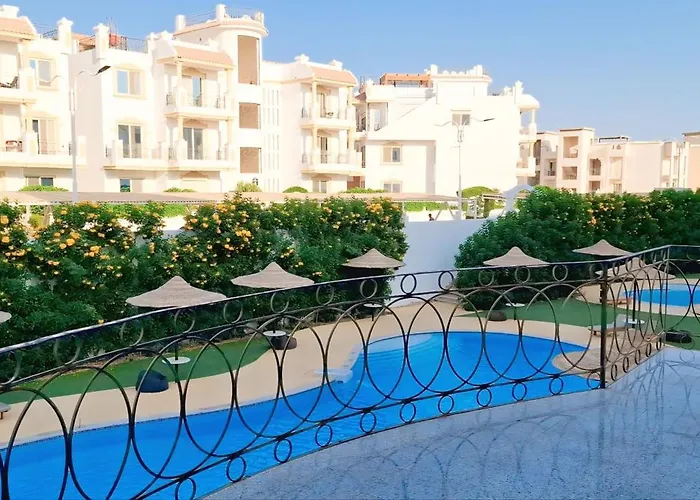 Szálloda Hills Coral Reef Paradise 5*